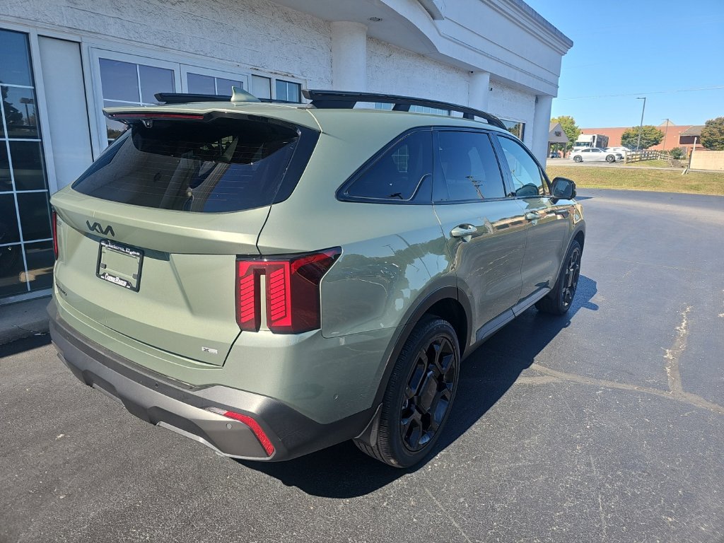 Used 2025 Kia Sorento SX Prestige w/ Olive Brown Leather Package AWD/4WD image 4