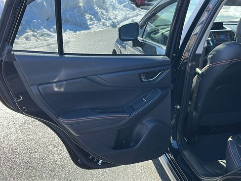 Used 2023 Subaru Crosstrek 2.5i Limited w/ Moonroof Package image 21