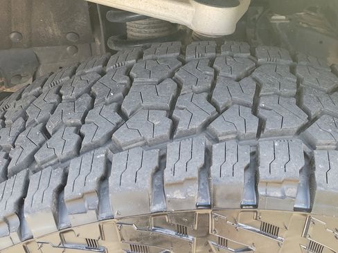 Used 2023 Ford Bronco Outer Banks AWD/4WD image 13