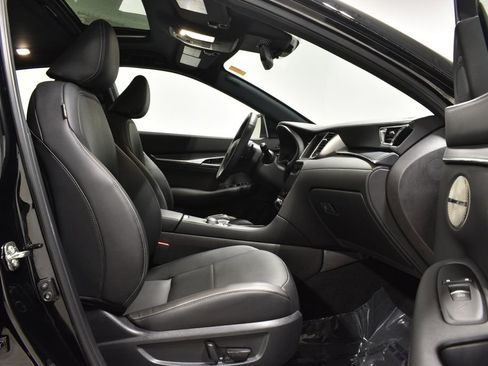 Certified 2025 INFINITI QX55 Essential image 32