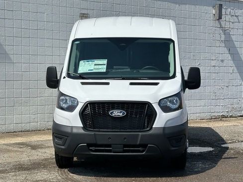 New 2026 Ford Transit 250 148 Medium Roof Extended AWD image 29