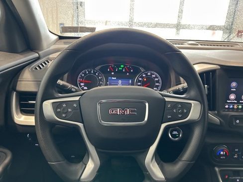 Used 2022 GMC Terrain SLE w/ Driver Convenience Package image 10