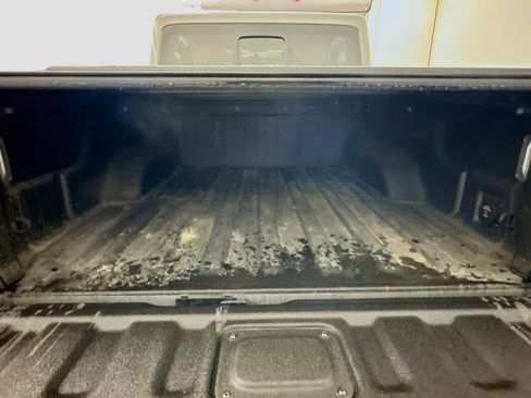 Used 2020 Jeep Gladiator Overland image 30