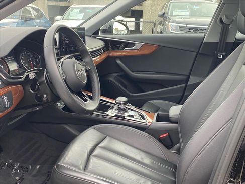Used 2023 Audi A4 2.0T Premium w/ Convenience Package image 13