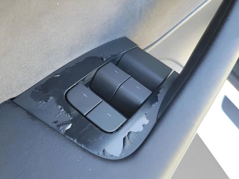 Used 2023 Tesla Model 3 Standard Range RWD image 17