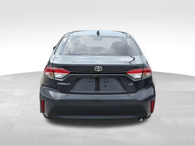 Used 2026 Toyota Corolla LE FWD image 4