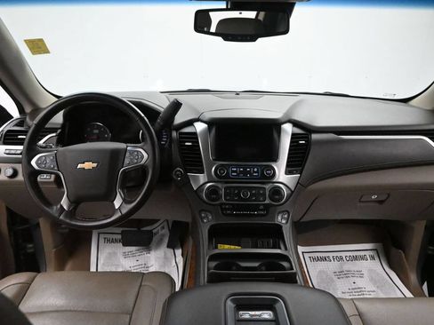 Used 2019 Chevrolet Suburban Premier AWD/4WD image 26
