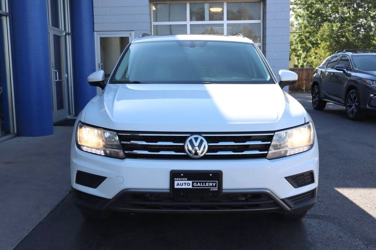 Used 2018 Volkswagen Tiguan SE w/ Panoramic Sunroof Package AWD/4WD image 7