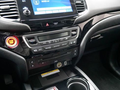 Used 2021 Honda Pilot Elite image 32