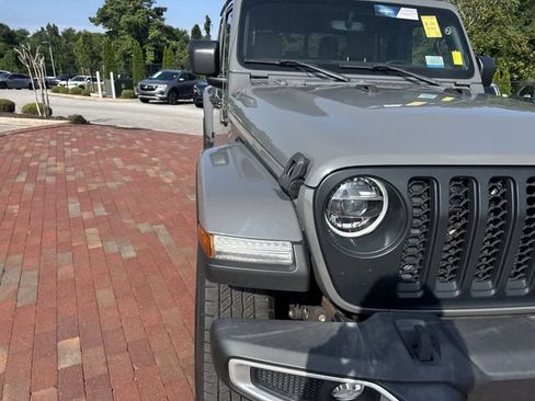 Used 2022 Jeep Gladiator Overland w/ Popular Equipment Package AWD/4WD image 20