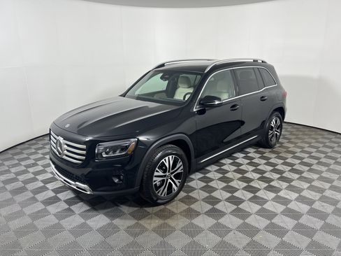 Used 2026 Mercedes-Benz GLB 250 image 9