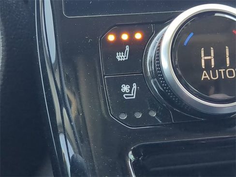 Used 2023 Toyota Highlander Limited image 23