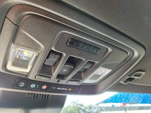Used 2024 Chevrolet Silverado 1500 High Country w/ High Country Premium Package AWD/4WD image 26