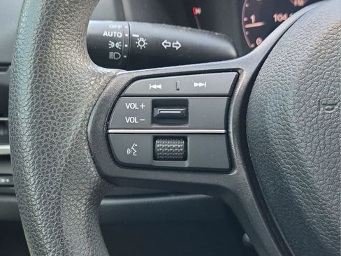 Used 2023 Honda Accord EX image 13