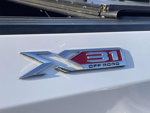 Used 2019 GMC Sierra 1500 SLT w/ SLT Premium Plus Package AWD/4WD image 10