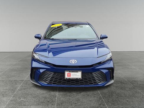 Certified 2025 Toyota Camry SE image 2