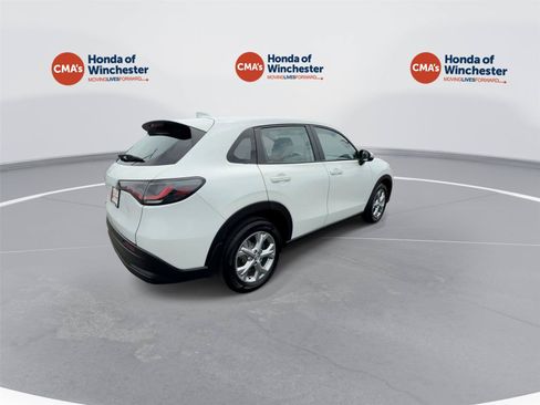 Certified 2025 Honda HR-V LX image 11