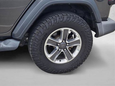 Used 2018 Jeep Wrangler Unlimited Sport S AWD/4WD image 20