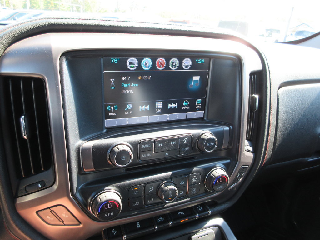 Used 2017 GMC Sierra 1500 SLT AWD/4WD image 31