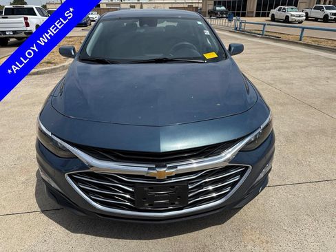 Used 2024 Chevrolet Malibu LT FWD image 2