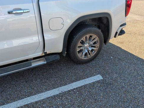 Used 2025 GMC Sierra 1500 Denali image 5