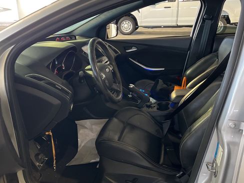 Used 2014 Ford Focus ST w/ Equipment Group 202A FWD image 10