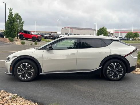 Used 2024 Kia EV6 Light AWD/4WD image 26