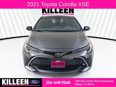 Used 2021 Toyota Corolla XSE image 2