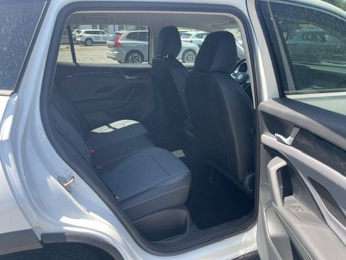 New 2026 Volkswagen Tiguan SE AWD/4WD image 11