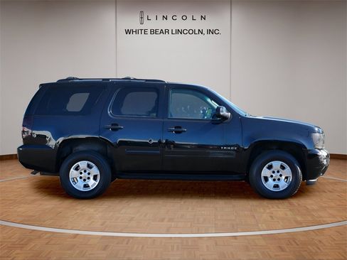 Used 2013 Chevrolet Tahoe LT w/ Luxury Package image 2