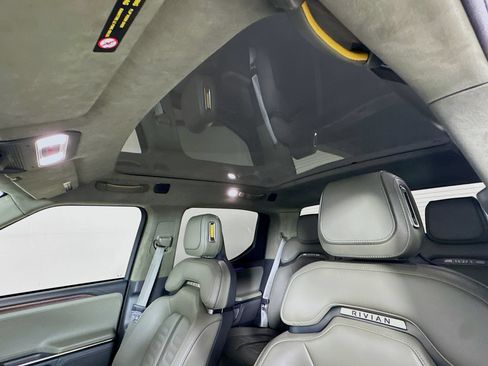 Used 2023 Rivian R1T Adventure AWD/4WD image 23