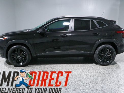 Used 2025 Chevrolet Trax ACTIV w/ Driver Confidence Package FWD image 10