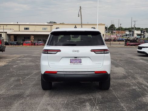 Used 2024 Jeep Grand Cherokee L Laredo w/ Luxury Tech Group I AWD/4WD image 8