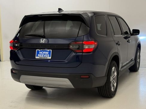 New 2025 Honda Pilot EX-L image 5