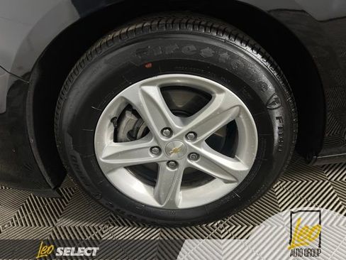 Used 2025 Chevrolet Malibu LS FWD image 50
