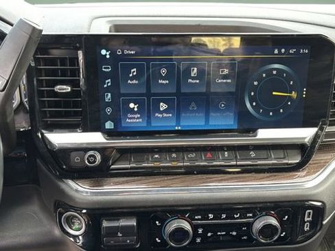 Used 2023 Chevrolet Silverado 1500 RST w/ Z71 Off-Road Package image 9