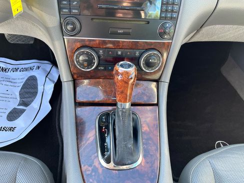 Used 2006 Mercedes-Benz CLK 500 Coupe image 21