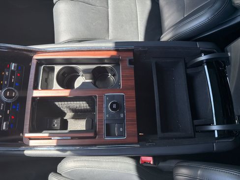 Used 2023 Lincoln Navigator Reserve image 26