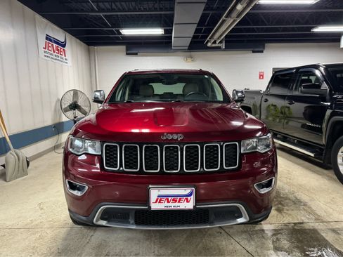 Used 2017 Jeep Grand Cherokee Limited w/ Trailer Tow Group IV image 2
