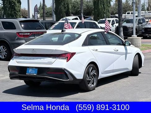 Used 2024 Hyundai Elantra Limited FWD image 5