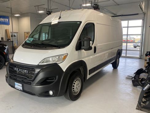 Used 2025 RAM ProMaster 2500 w/ Convenience Group FWD image 6