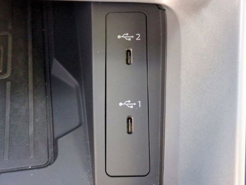 Used 2024 Audi Q3 2.0T Premium image 26