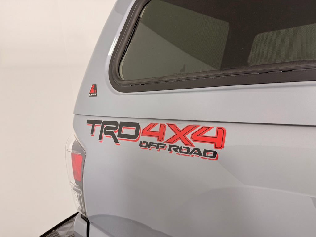 Certified 2021 Toyota Tacoma TRD Off-Road w/ TRD Premium Off Road Package AWD/4WD image 19