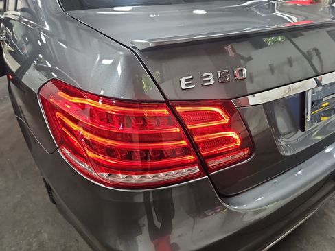 Used 2014 Mercedes-Benz E 350 Sedan image 36
