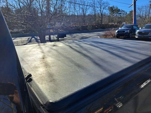 Used 2022 Chevrolet Silverado 1500 High Country image 10