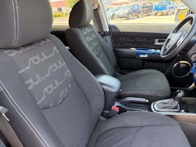Used 2012 Kia Soul + w/ Audio Pkg FWD image 25