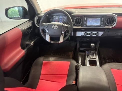 Used 2019 Toyota Tacoma SR5 RWD image 21