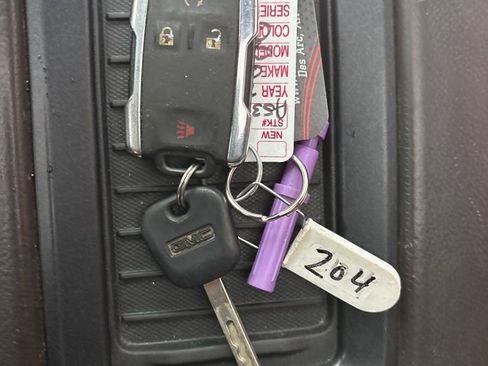 Used 2018 GMC Sierra 1500 Denali w/ Denali Ultimate Package AWD/4WD image 25