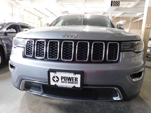 Used 2017 Jeep Grand Cherokee Limited w/ Luxury Group II AWD/4WD image 10