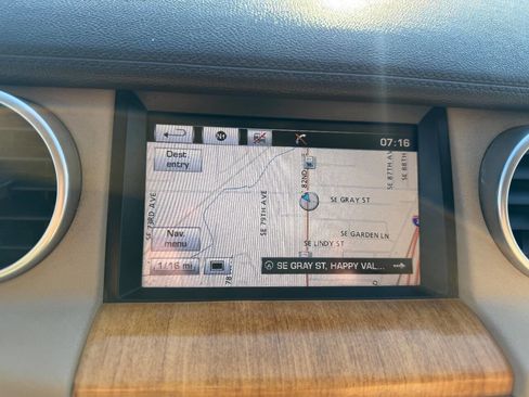 Used 2015 Land Rover LR4 HSE image 33